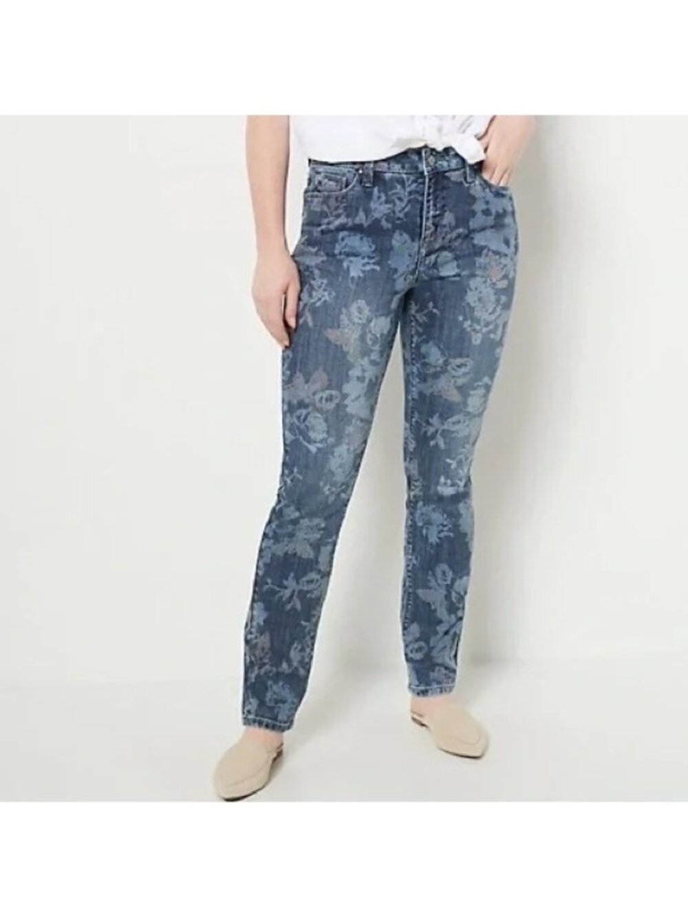 Laurie Felt Jeans 26W Regular Floral Relaxed Straight Medium Wash Blue NEW
